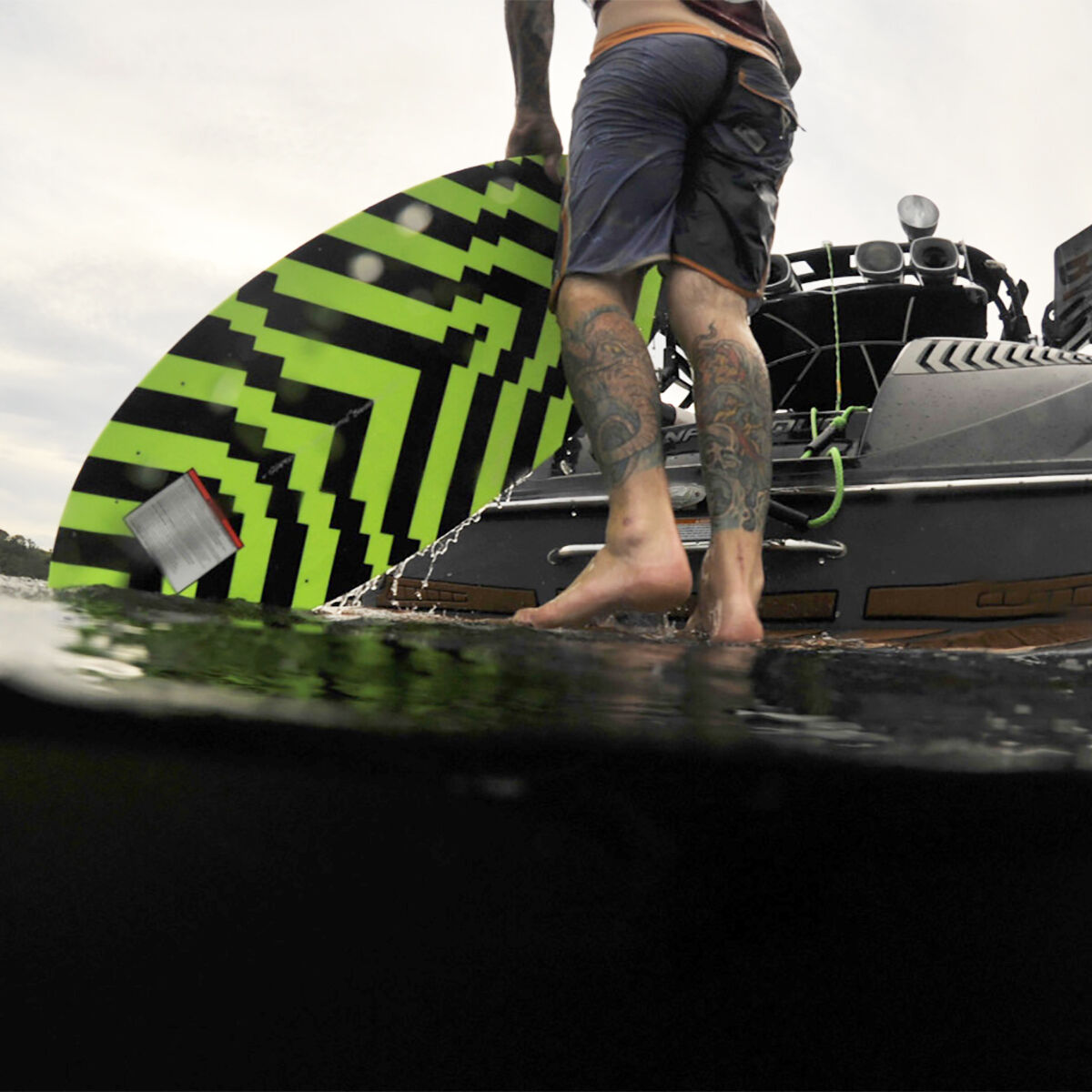 Byerly Action Wakesurfer
