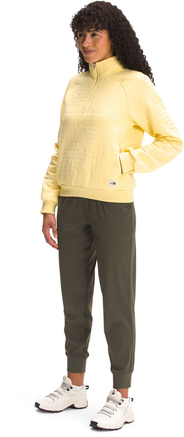 The North Face Longs Peak Quilted 1/4 Zip Sweatshirt